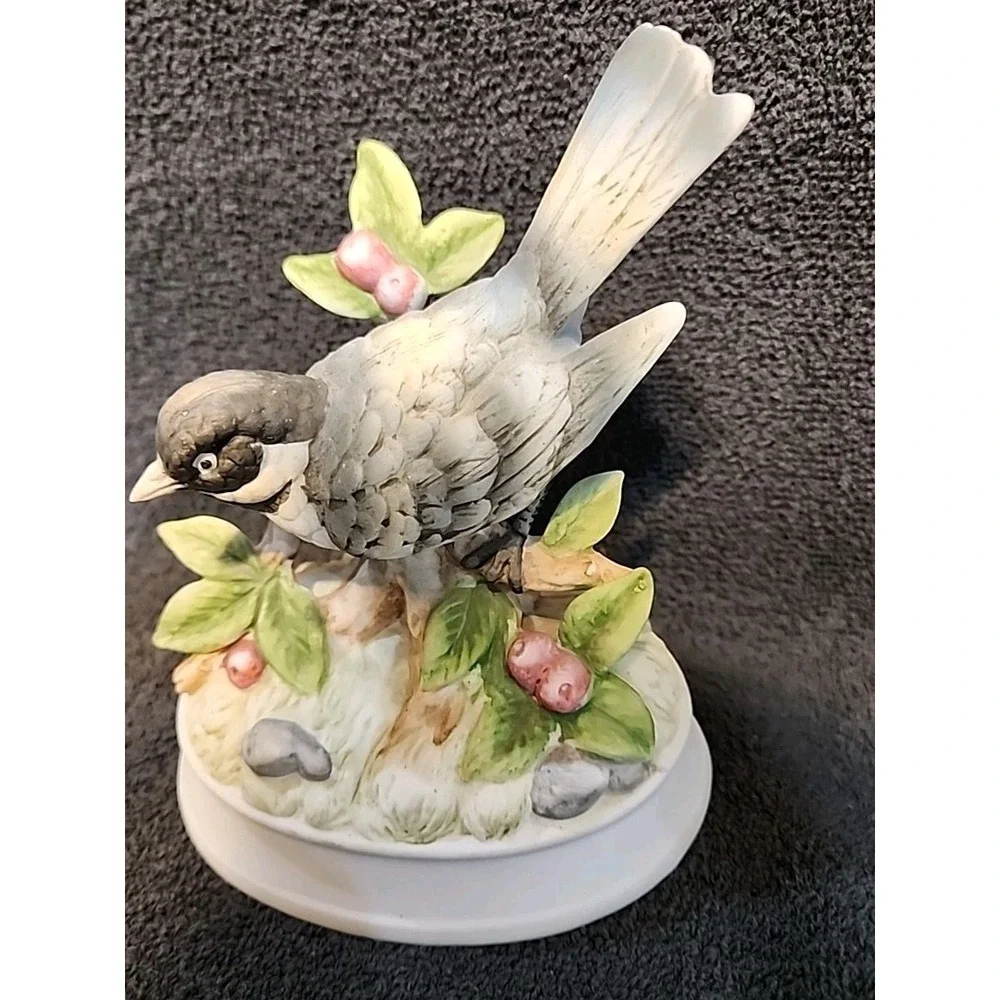 GORHAM Bisque Porcelain Bird Music Box 